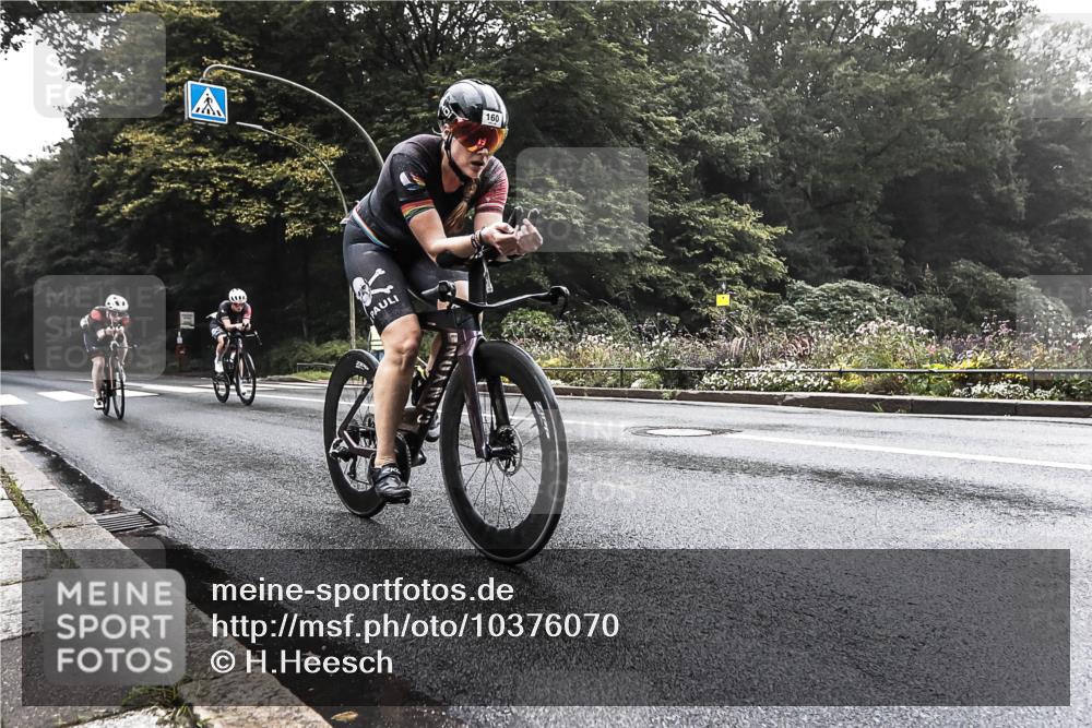 13.09.2026 - Stadtparktriathlon H.Heesch http://msf.ph/oto/10376070 13.09.2026 09:21:59 Radfahren 160, 178, 184, 197, 208 meine-sportfotos.de
