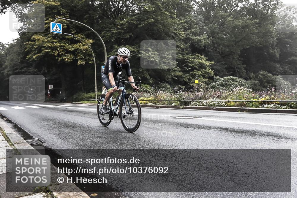 13.09.2026 - Stadtparktriathlon H.Heesch http://msf.ph/oto/10376092 13.09.2026 09:22:03 Radfahren 101, 178, 197, 208 meine-sportfotos.de