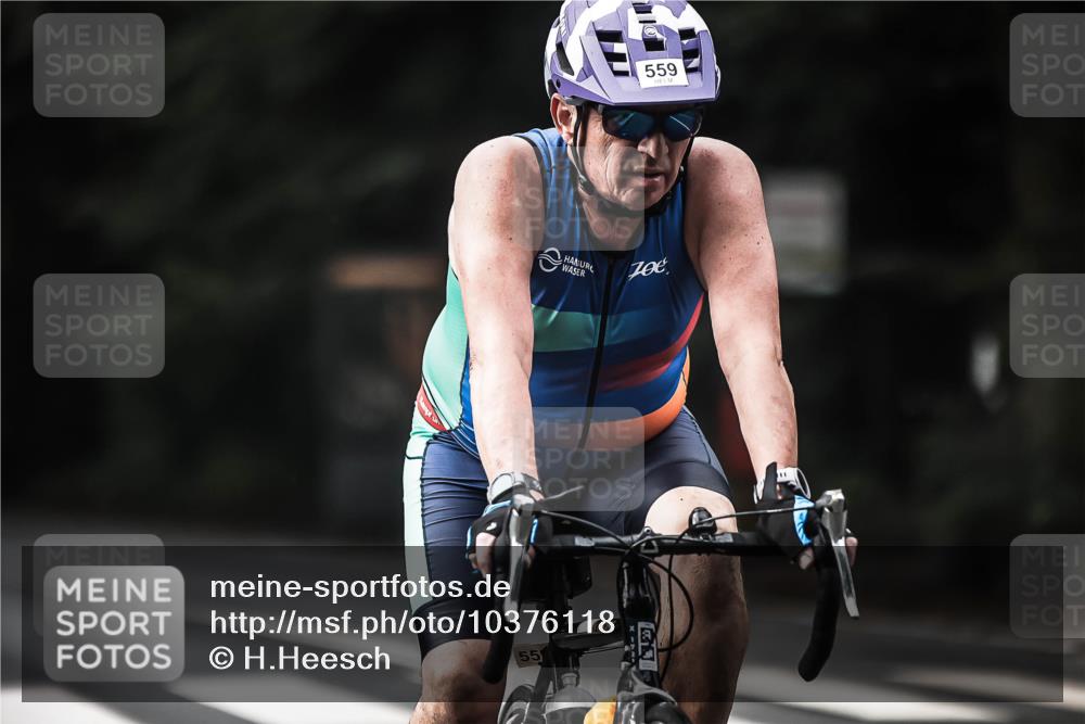 13.09.2026 - Stadtparktriathlon H.Heesch http://msf.ph/oto/10376118 13.09.2026 10:57:33 Radfahren 400, 512, 559, 560, 563, 619 meine-sportfotos.de
