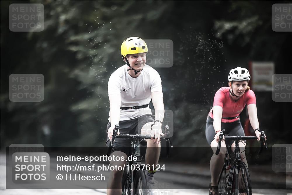 13.09.2026 - Stadtparktriathlon H.Heesch http://msf.ph/oto/10376124 13.09.2026 12:16:33 Radfahren 878, 978, 1031, 1052, 1058, 1186 meine-sportfotos.de