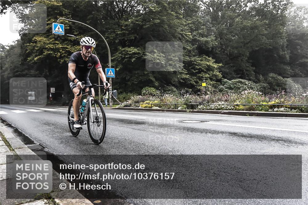 13.09.2026 - Stadtparktriathlon H.Heesch http://msf.ph/oto/10376157 13.09.2026 09:22:34 Radfahren 9, 118, 142 meine-sportfotos.de