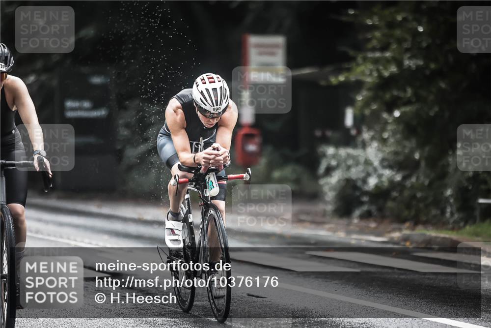 13.09.2026 - Stadtparktriathlon H.Heesch http://msf.ph/oto/10376176 13.09.2026 12:16:47 Radfahren 990, 1001, 1139 meine-sportfotos.de