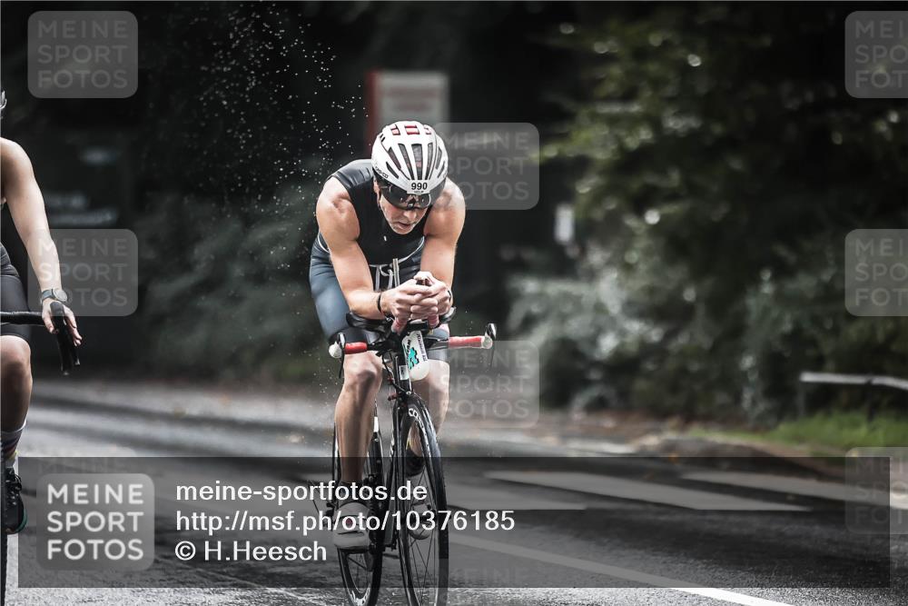 13.09.2026 - Stadtparktriathlon H.Heesch http://msf.ph/oto/10376185 13.09.2026 12:16:47 Radfahren 990, 1001, 1139 meine-sportfotos.de
