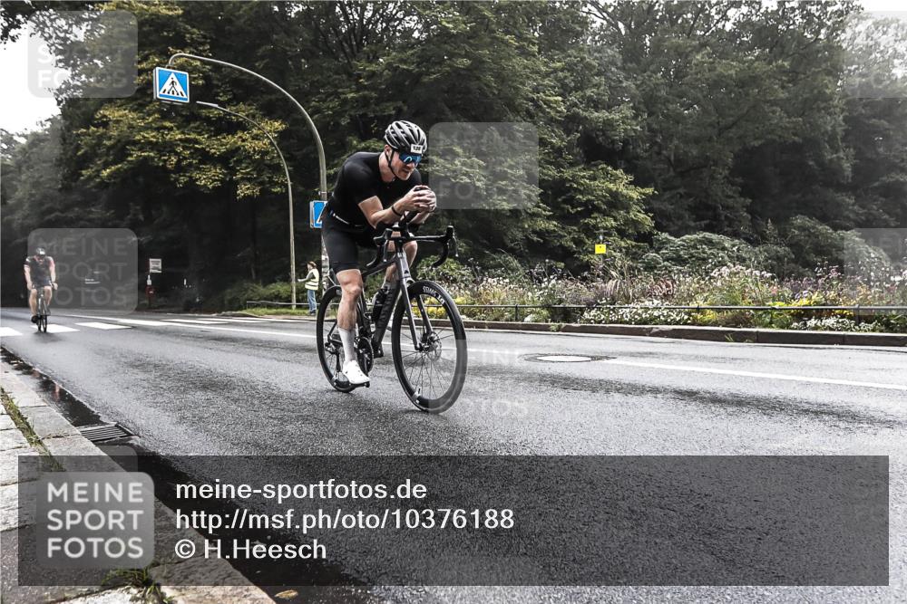 13.09.2026 - Stadtparktriathlon H.Heesch http://msf.ph/oto/10376188 13.09.2026 09:22:44 Radfahren 104, 117, 128, 147, 151, 161 meine-sportfotos.de