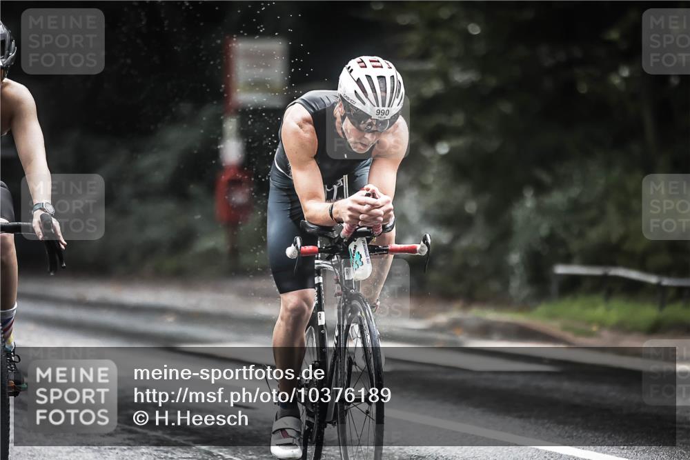 13.09.2026 - Stadtparktriathlon H.Heesch http://msf.ph/oto/10376189 13.09.2026 12:16:48 Radfahren 990, 1001, 1139 meine-sportfotos.de