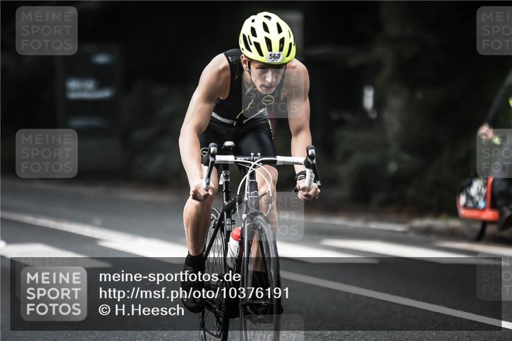 13.09.2026 - Stadtparktriathlon H.Heesch http://msf.ph/oto/10376191 13.09.2026 10:57:39 Radfahren 400, 512, 554, 559, 560, 619 meine-sportfotos.de