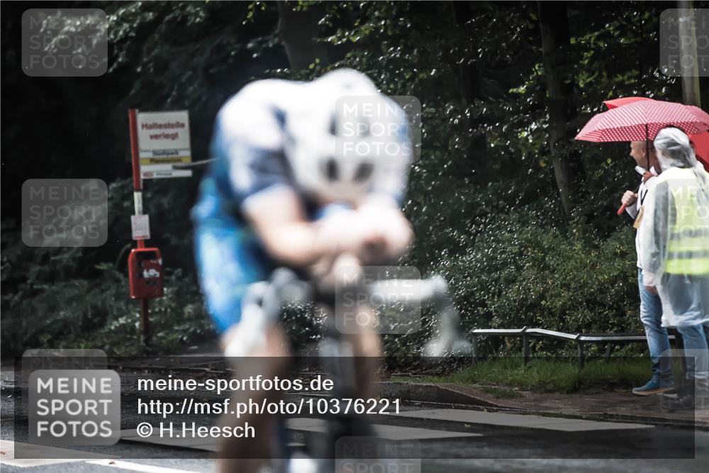 13.09.2026 - Stadtparktriathlon H.Heesch http://msf.ph/oto/10376221 13.09.2026 12:16:51 Radfahren 990, 1001, 1139, 1166 meine-sportfotos.de