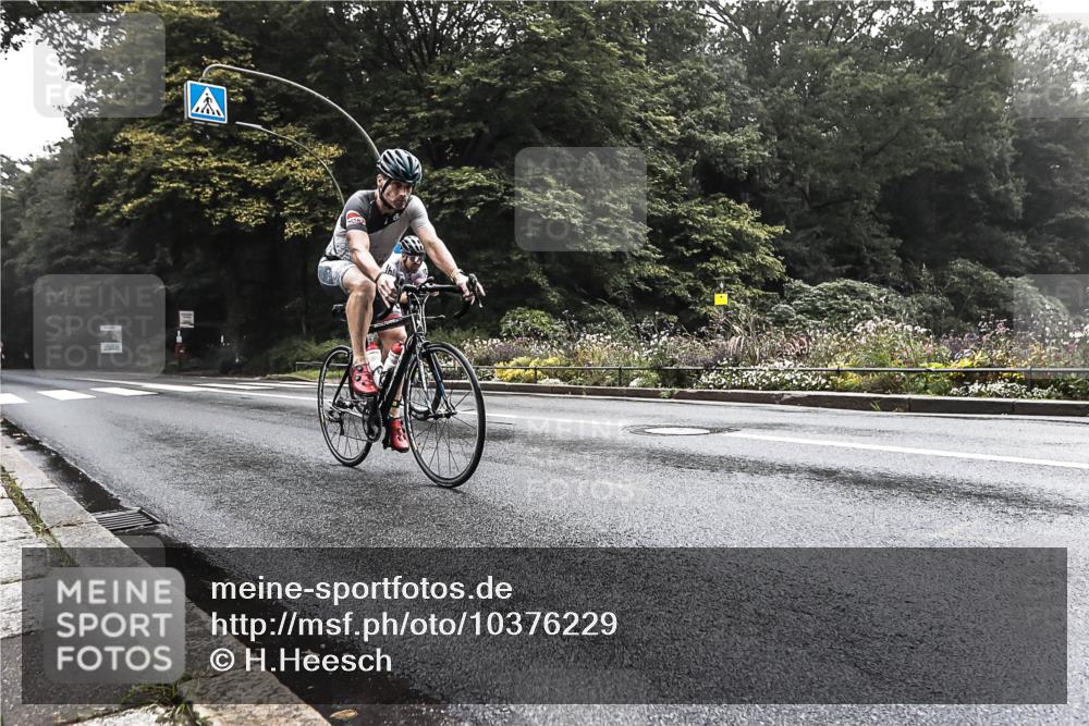 13.09.2026 - Stadtparktriathlon H.Heesch http://msf.ph/oto/10376229 13.09.2026 09:23:01 Radfahren 97, 127 meine-sportfotos.de
