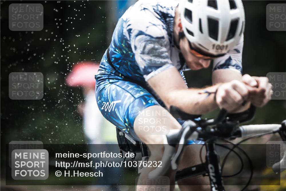 13.09.2026 - Stadtparktriathlon H.Heesch http://msf.ph/oto/10376232 13.09.2026 12:16:51 Radfahren 990, 1001, 1139, 1166 meine-sportfotos.de