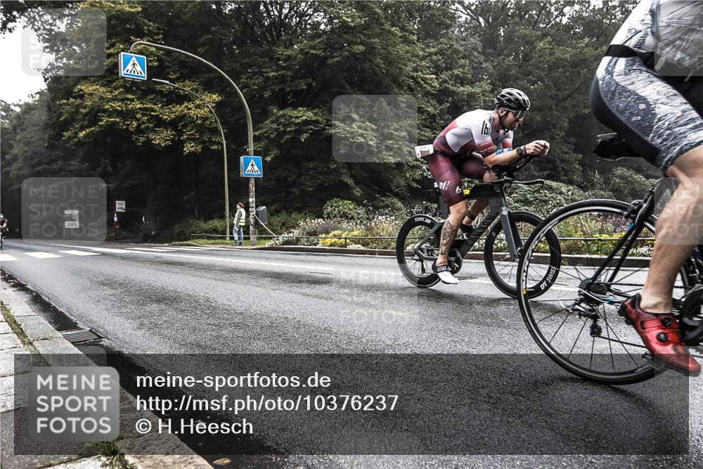 13.09.2026 - Stadtparktriathlon H.Heesch http://msf.ph/oto/10376237 13.09.2026 09:23:02 Radfahren 97, 120, 127 meine-sportfotos.de