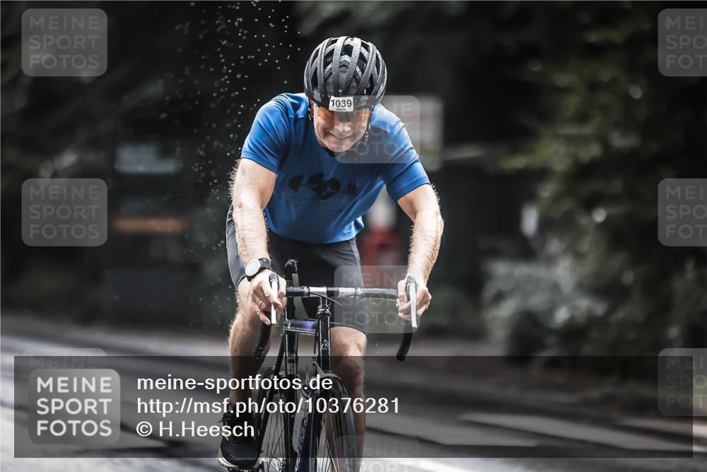 13.09.2026 - Stadtparktriathlon H.Heesch http://msf.ph/oto/10376281 13.09.2026 12:17:06 Radfahren 1039 meine-sportfotos.de