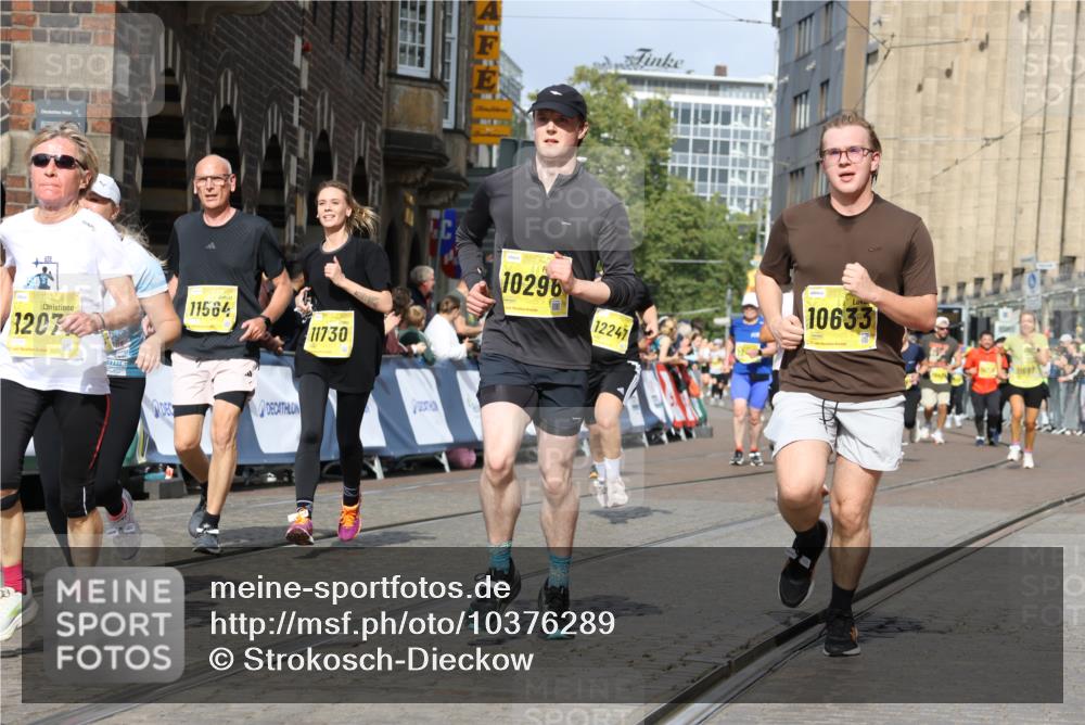 13.09.2026 - 21. swb-Marathon Bremen Strokosch-Dieckow http://msf.ph/oto/10376289 13.09.2026 11:02:58 Ziel 10190, 10296, 10633, 10783, 10945, 10985, 11096, 11137, 11261, 11508, 11526, 11554, 11662, 11701, 11719, 11776, 11890, 11945, 12154, 12169, 12252, 12429, 12451, 12489, 10185, 10195, 10528, 10531, 10598, 10715, 10727, 10959, 11070, 11095, 11493, 11676, 11836, 12214, 12421, 12432, 12483 meine-sportfotos.de