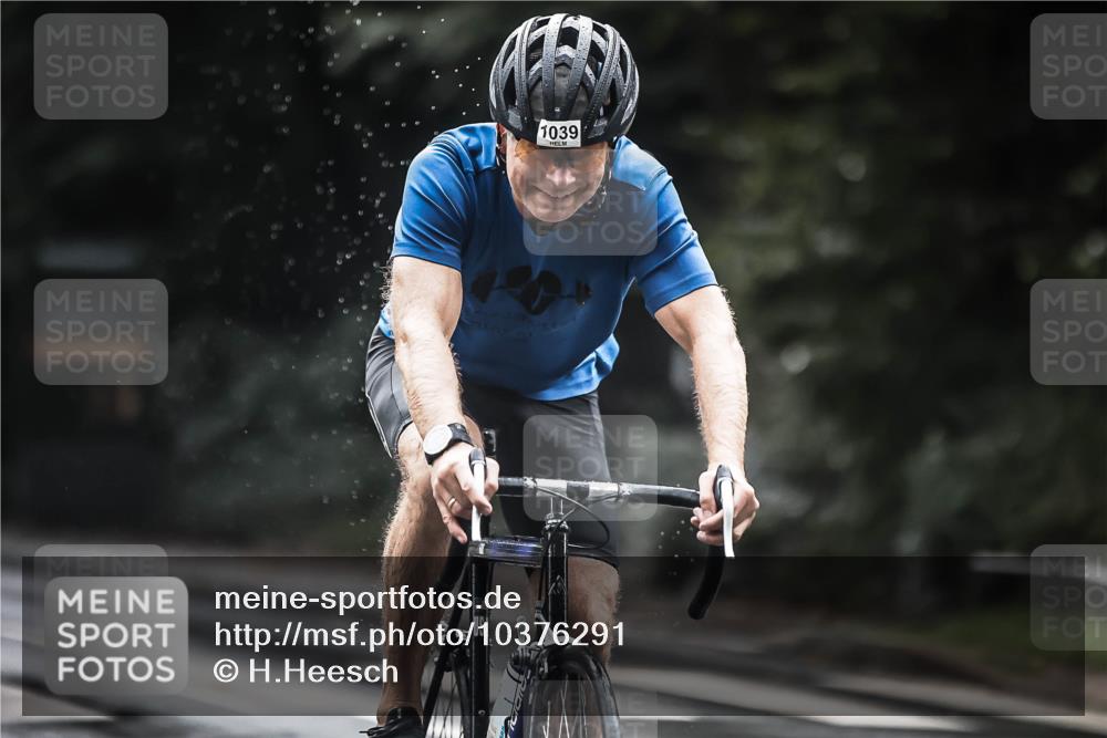 13.09.2026 - Stadtparktriathlon H.Heesch http://msf.ph/oto/10376291 13.09.2026 12:17:06 Radfahren 1039 meine-sportfotos.de