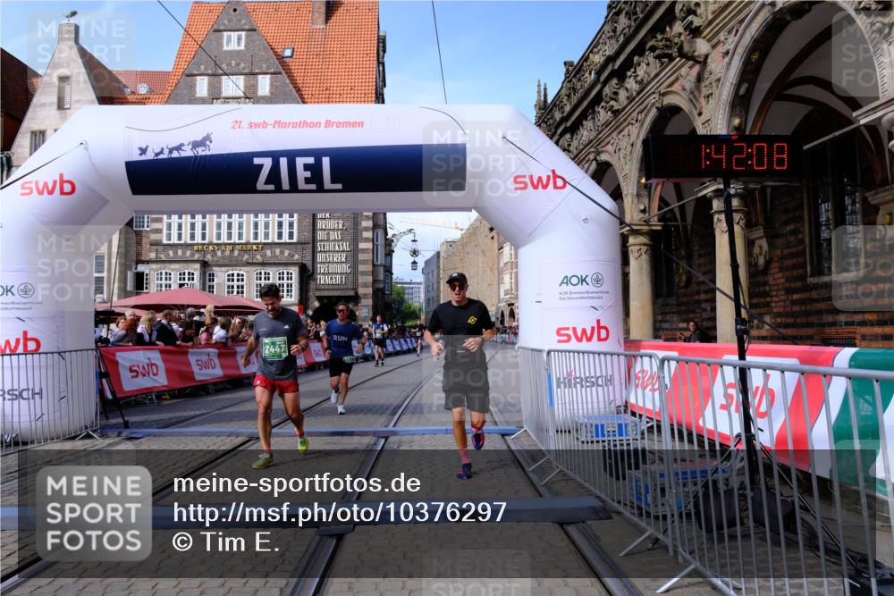 13.09.2026 - 21. swb-Marathon Bremen Tim E. http://msf.ph/oto/10376297 13.09.2026 13:12:30 Ziel 493, 2447, 2820, 3336, 3362, 3703, 3830, 4283, 5940, 6107, 6739, 7328, 7521, 7621, 8981, 13013 meine-sportfotos.de