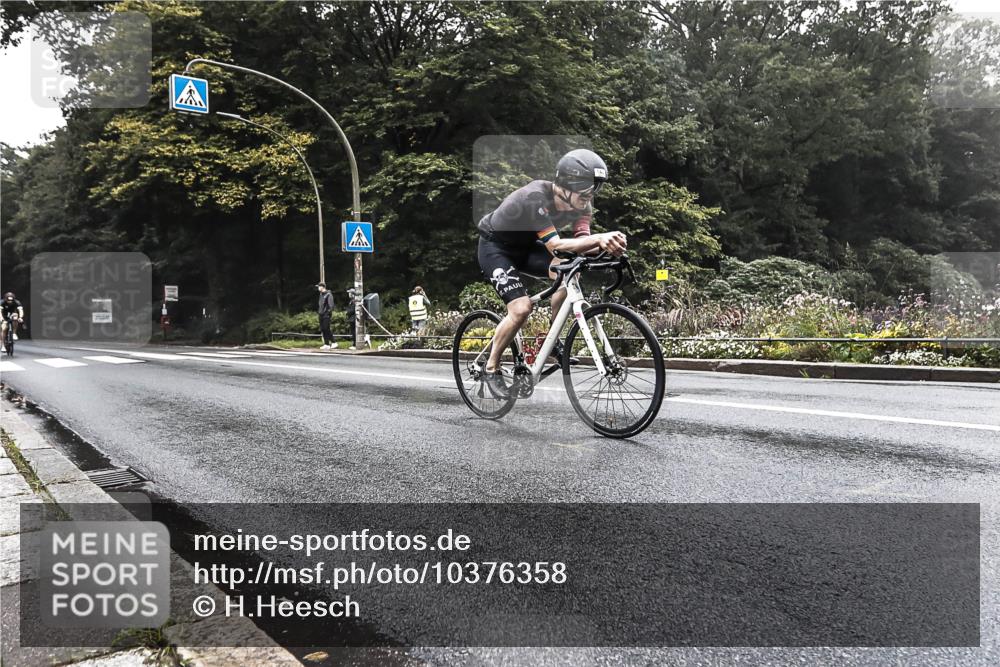 13.09.2026 - Stadtparktriathlon H.Heesch http://msf.ph/oto/10376358 13.09.2026 09:24:03 Radfahren 83, 85, 140 meine-sportfotos.de