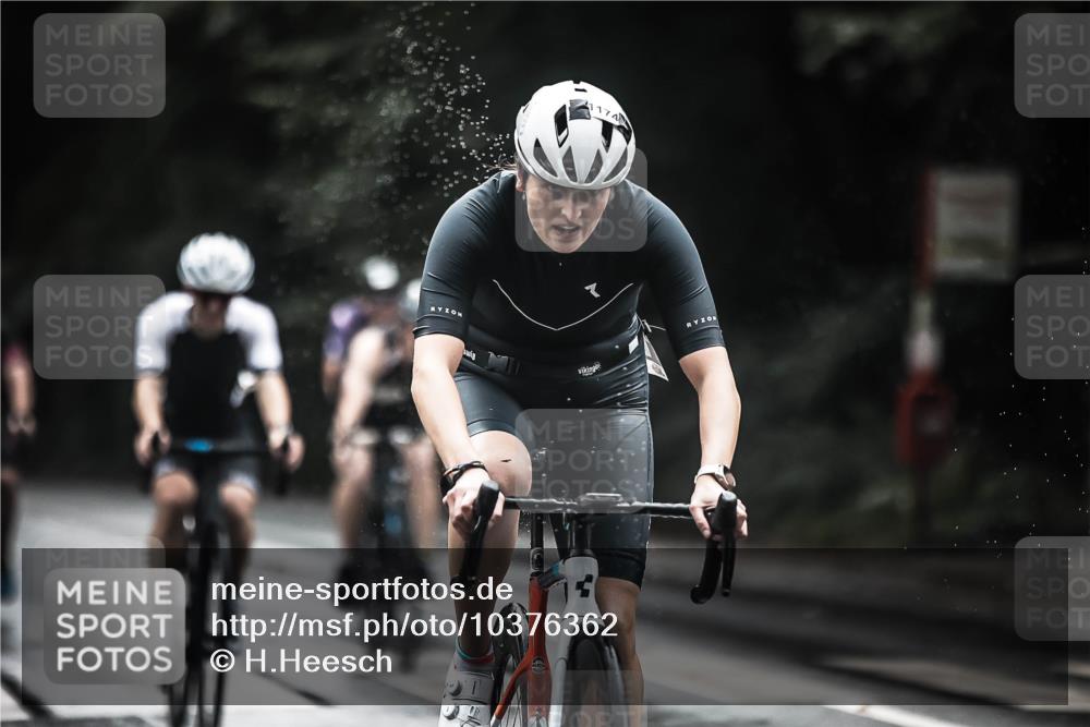 13.09.2026 - Stadtparktriathlon H.Heesch http://msf.ph/oto/10376362 13.09.2026 12:17:19 Radfahren 852, 965, 977, 995, 1005, 1044, 1085, 1111, 1114, 1174 meine-sportfotos.de
