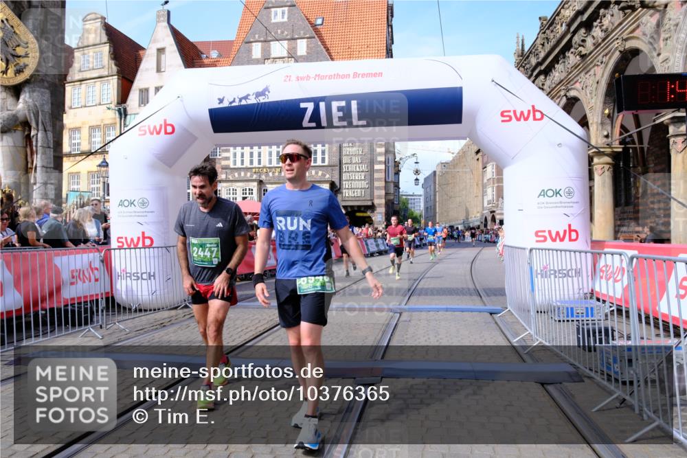 13.09.2026 - 21. swb-Marathon Bremen Tim E. http://msf.ph/oto/10376365 13.09.2026 13:12:33 Ziel 899, 2447, 2820, 3362, 3703, 3830, 4283, 5940, 6107, 6739, 7328, 7521, 8981, 13013 meine-sportfotos.de