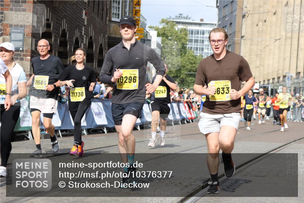 13.09.2026 - 21. swb-Marathon Bremen Strokosch-Dieckow http://msf.ph/oto/10376377 13.09.2026 11:02:59 Ziel 10190, 10296, 10633, 10783, 10945, 10954, 10985, 11096, 11107, 11137, 11261, 11508, 11526, 11554, 11662, 11701, 11719, 11776, 11890, 11945, 12071, 12154, 12169, 12252, 12429, 12451, 12489, 10185, 10195, 10528, 10531, 10598, 10715, 10727, 10959, 11070, 11095, 11493, 11676, 11836, 12214, 12421, 12432, 12483 meine-sportfotos.de
