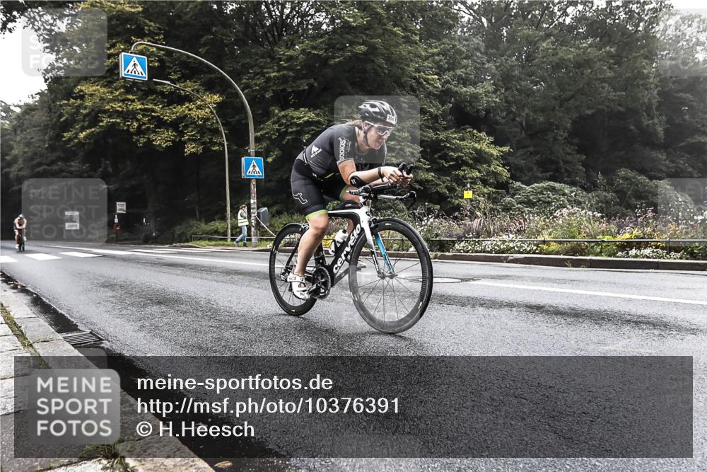 13.09.2026 - Stadtparktriathlon H.Heesch http://msf.ph/oto/10376391 13.09.2026 09:24:25 Radfahren 152, 166, 204 meine-sportfotos.de
