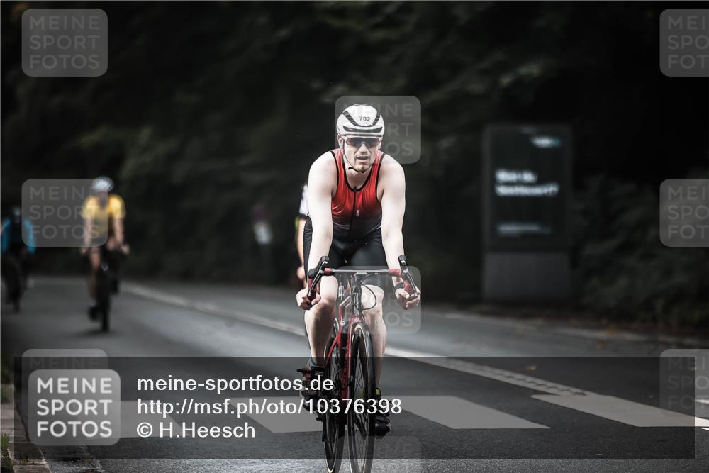 13.09.2026 - Stadtparktriathlon H.Heesch http://msf.ph/oto/10376398 13.09.2026 10:57:56 Radfahren 496, 508, 514, 590, 595, 597, 635, 702 meine-sportfotos.de