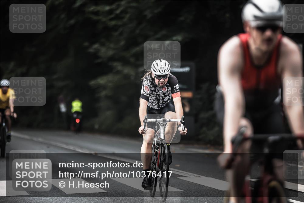 13.09.2026 - Stadtparktriathlon H.Heesch http://msf.ph/oto/10376417 13.09.2026 10:57:56 Radfahren 496, 508, 514, 590, 595, 597, 635, 702 meine-sportfotos.de