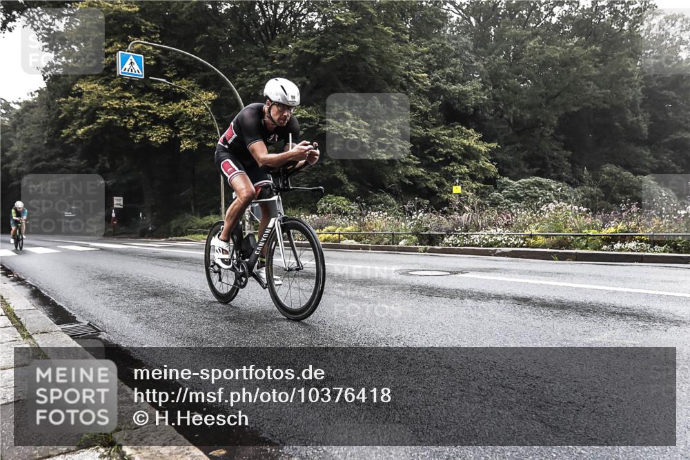 13.09.2026 - Stadtparktriathlon H.Heesch http://msf.ph/oto/10376418 13.09.2026 09:24:33 Radfahren 98, 139, 173 meine-sportfotos.de