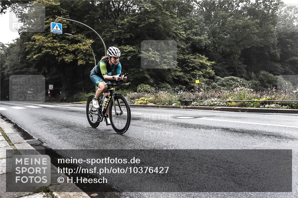 13.09.2026 - Stadtparktriathlon H.Heesch http://msf.ph/oto/10376427 13.09.2026 09:24:34 Radfahren 98, 139, 173 meine-sportfotos.de
