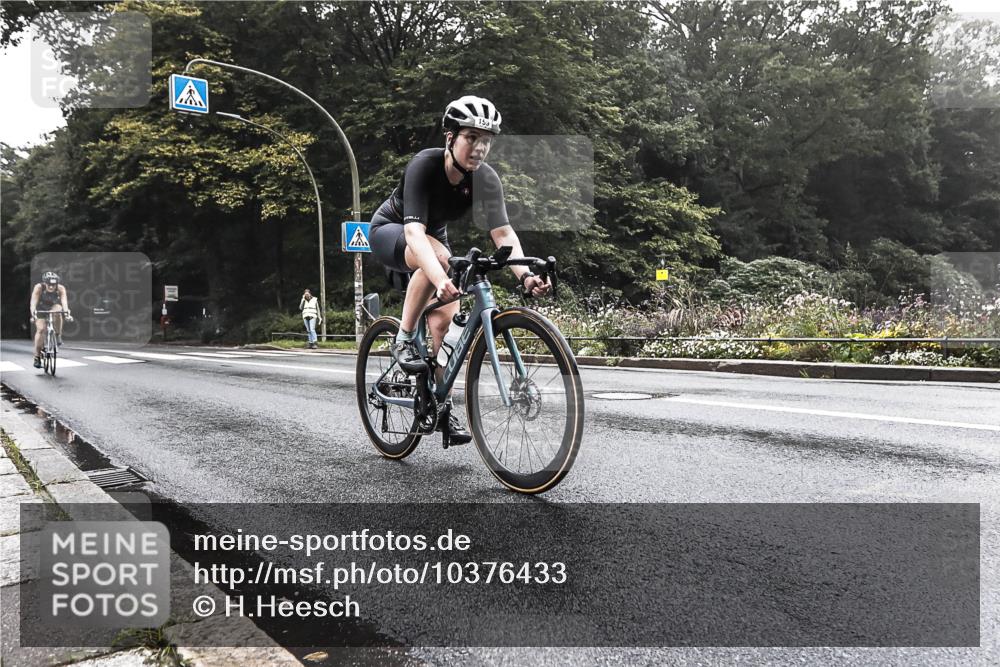 13.09.2026 - Stadtparktriathlon H.Heesch http://msf.ph/oto/10376433 13.09.2026 09:24:50 Radfahren 159, 196 meine-sportfotos.de