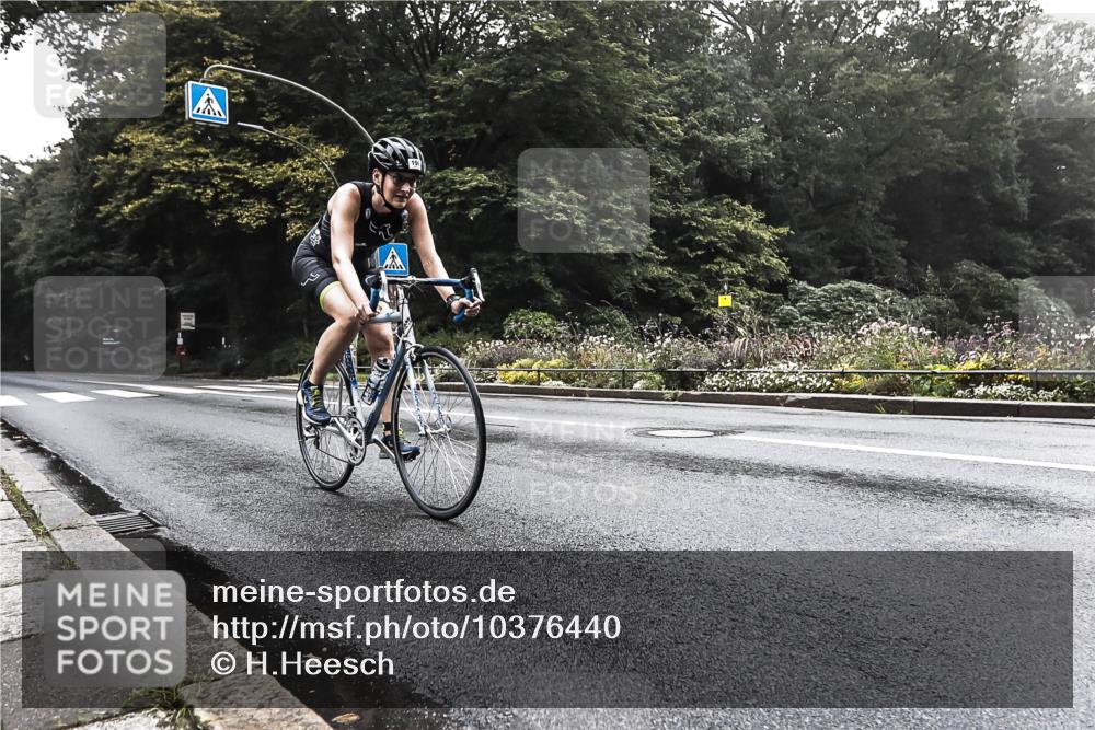 13.09.2026 - Stadtparktriathlon H.Heesch http://msf.ph/oto/10376440 13.09.2026 09:24:51 Radfahren 159, 196 meine-sportfotos.de