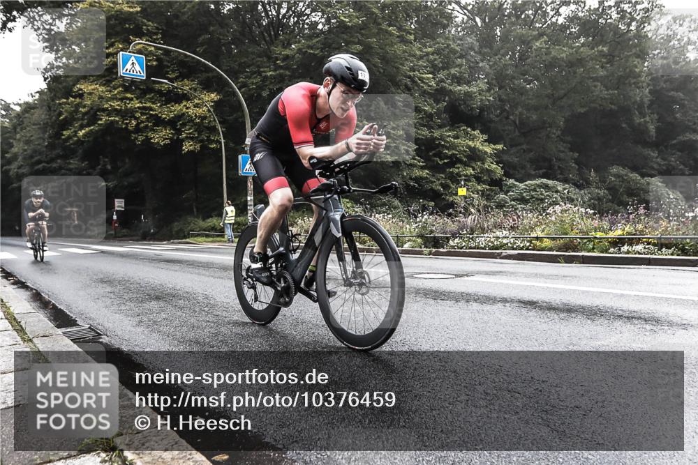 13.09.2026 - Stadtparktriathlon H.Heesch http://msf.ph/oto/10376459 13.09.2026 09:25:11 Radfahren 113, 126, 131 meine-sportfotos.de