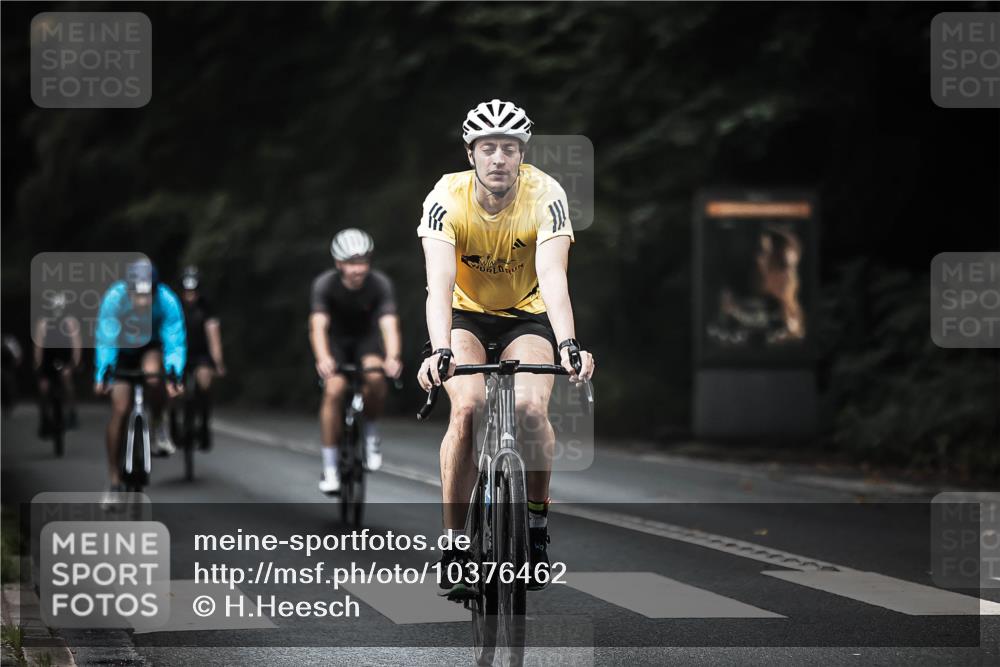 13.09.2026 - Stadtparktriathlon H.Heesch http://msf.ph/oto/10376462 13.09.2026 10:57:59 Radfahren 508, 514, 590, 595, 597, 702 meine-sportfotos.de