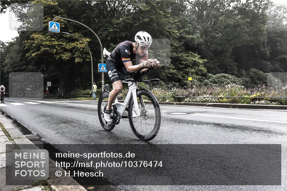 13.09.2026 - Stadtparktriathlon H.Heesch http://msf.ph/oto/10376474 13.09.2026 09:25:18 Radfahren 134, 145 meine-sportfotos.de