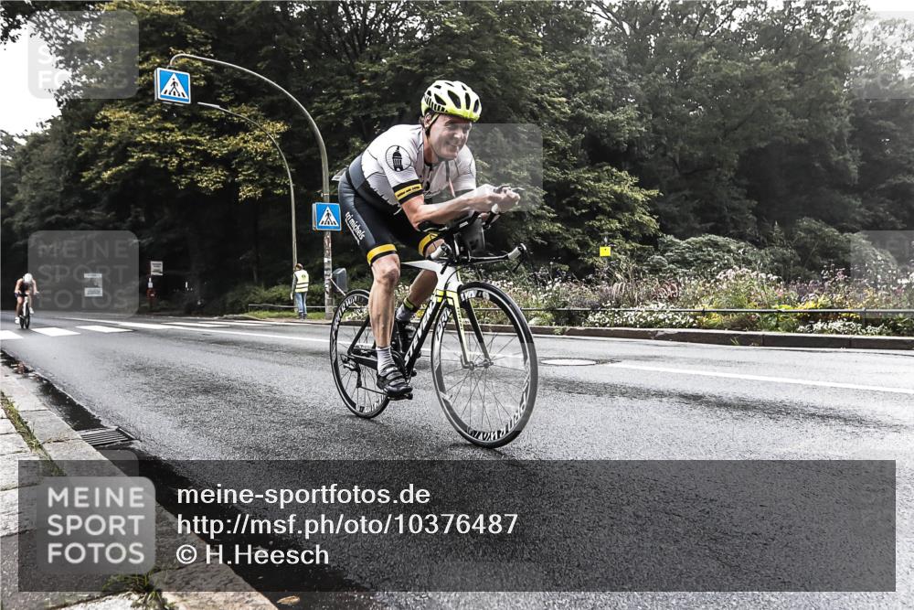 13.09.2026 - Stadtparktriathlon H.Heesch http://msf.ph/oto/10376487 13.09.2026 09:25:26 Radfahren 91, 148 meine-sportfotos.de