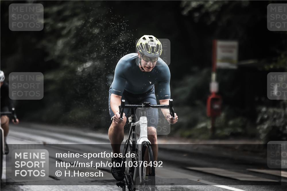 13.09.2026 - Stadtparktriathlon H.Heesch http://msf.ph/oto/10376492 13.09.2026 12:17:31 Radfahren 1005, 1030, 1043, 1053, 1060, 1150 meine-sportfotos.de