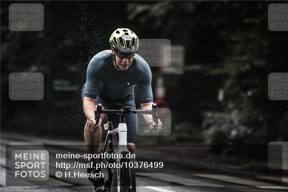 13.09.2026 - Stadtparktriathlon H.Heesch http://msf.ph/oto/10376499 13.09.2026 12:17:31 Radfahren 1005, 1030, 1043, 1053, 1060, 1150 meine-sportfotos.de
