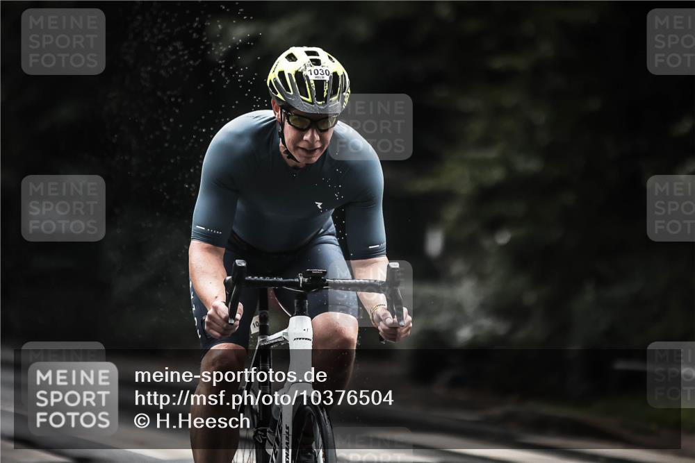 13.09.2026 - Stadtparktriathlon H.Heesch http://msf.ph/oto/10376504 13.09.2026 12:17:31 Radfahren 1005, 1030, 1043, 1053, 1060, 1150 meine-sportfotos.de