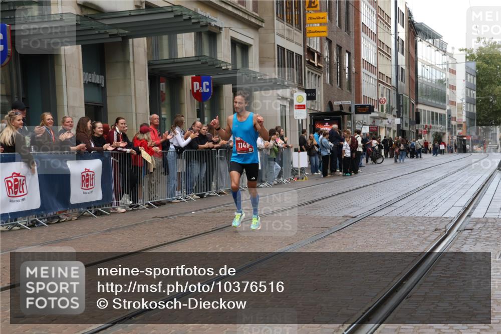 13.09.2026 - 21. swb-Marathon Bremen Strokosch-Dieckow http://msf.ph/oto/10376516 13.09.2026 12:31:23 Ziel 1149 meine-sportfotos.de