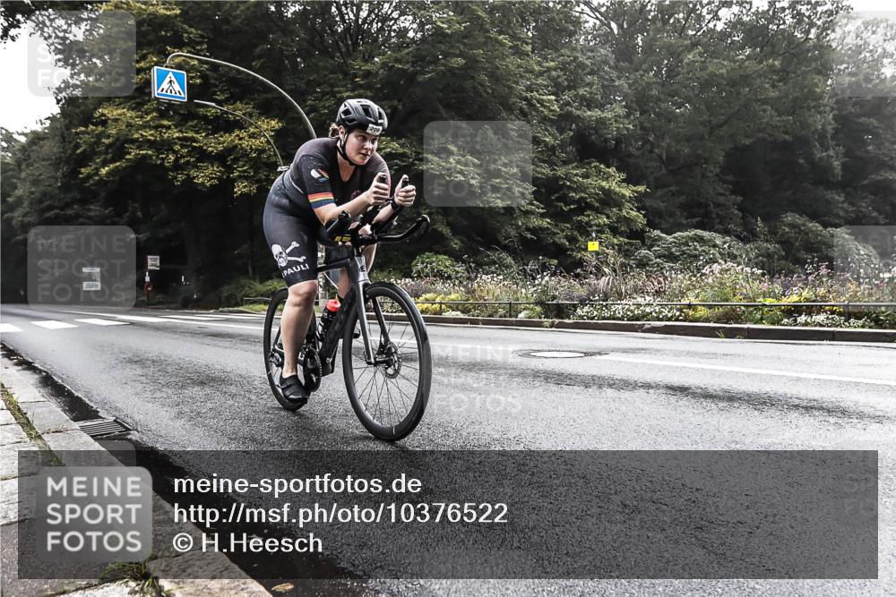 13.09.2026 - Stadtparktriathlon H.Heesch http://msf.ph/oto/10376522 13.09.2026 09:25:53 Radfahren 199, 206 meine-sportfotos.de