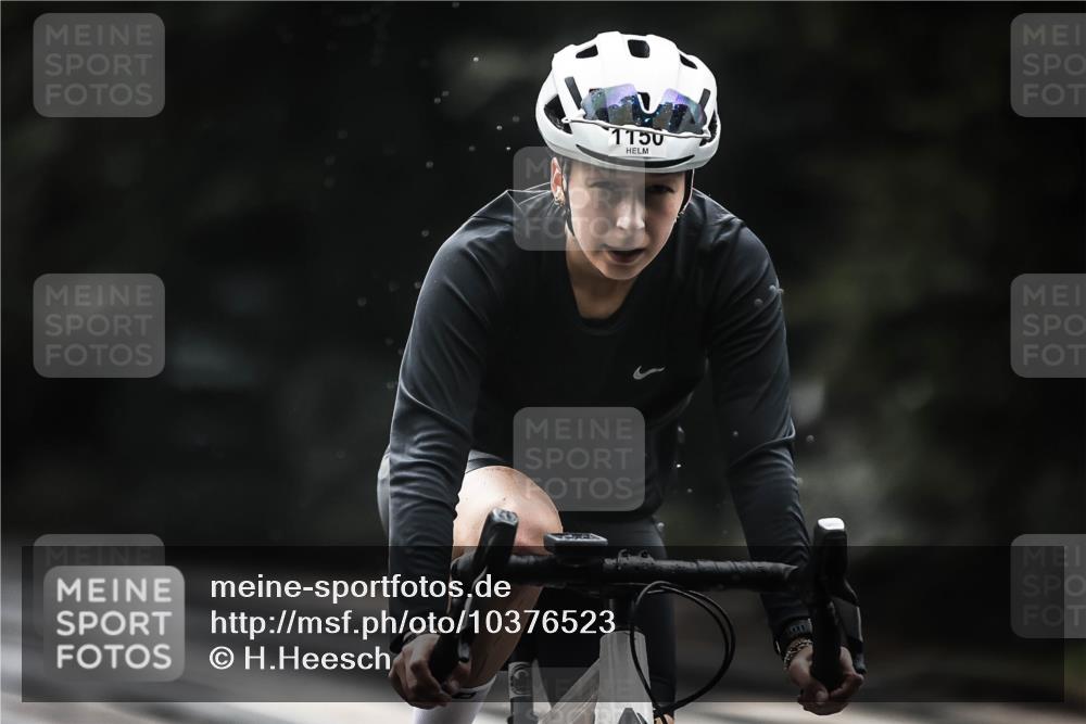 13.09.2026 - Stadtparktriathlon H.Heesch http://msf.ph/oto/10376523 13.09.2026 12:17:33 Radfahren 1030, 1043, 1053, 1060, 1141, 1150 meine-sportfotos.de