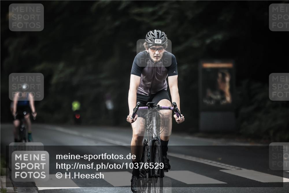 13.09.2026 - Stadtparktriathlon H.Heesch http://msf.ph/oto/10376529 13.09.2026 10:58:02 Radfahren 378, 488, 508, 514, 590, 595, 597, 702 meine-sportfotos.de