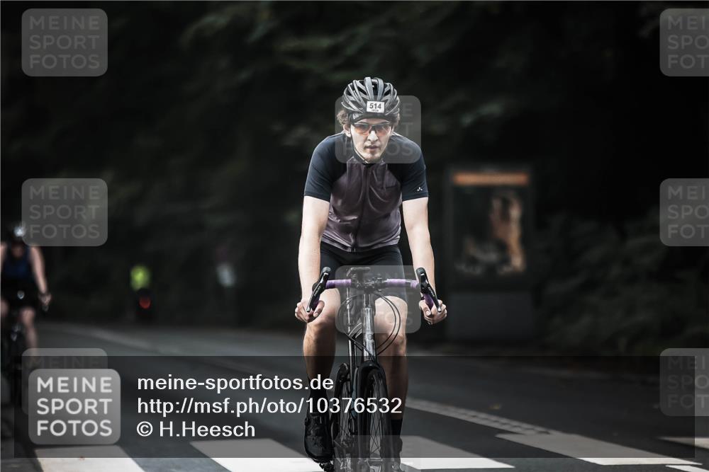 13.09.2026 - Stadtparktriathlon H.Heesch http://msf.ph/oto/10376532 13.09.2026 10:58:03 Radfahren 378, 488, 508, 514, 590, 595, 597 meine-sportfotos.de