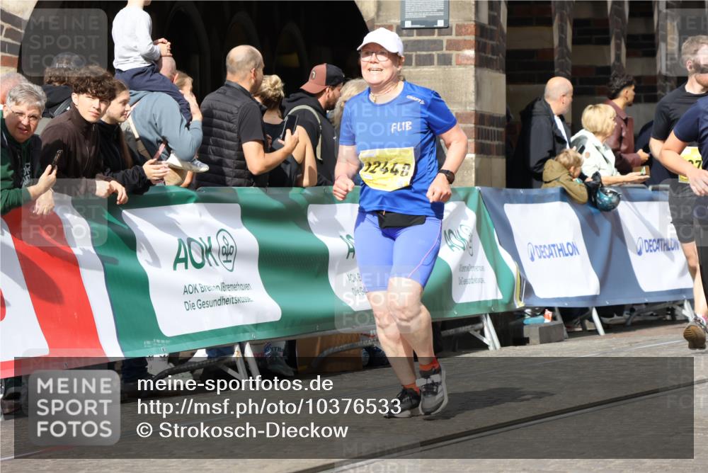 13.09.2026 - 21. swb-Marathon Bremen Strokosch-Dieckow http://msf.ph/oto/10376533 13.09.2026 11:03:05 Ziel 10190, 10296, 10633, 10783, 10945, 10954, 10955, 10985, 11096, 11107, 11261, 11564, 11662, 11701, 11719, 11730, 11776, 11785, 12071, 12154, 12247, 12429, 12451, 12465, 10092, 10150, 10195, 10237, 10528, 10531, 10598, 10724, 10727, 10959, 11070, 11493, 11676, 11830, 11836, 12068, 12184, 12185, 12214 meine-sportfotos.de