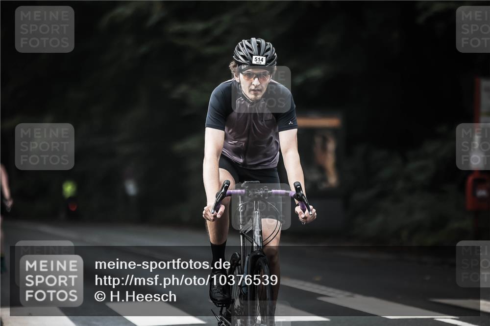 13.09.2026 - Stadtparktriathlon H.Heesch http://msf.ph/oto/10376539 13.09.2026 10:58:03 Radfahren 378, 488, 508, 514, 590, 595, 597 meine-sportfotos.de