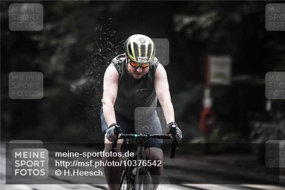13.09.2026 - Stadtparktriathlon H.Heesch http://msf.ph/oto/10376542 13.09.2026 12:17:34 Radfahren 1030, 1043, 1053, 1141, 1150 meine-sportfotos.de