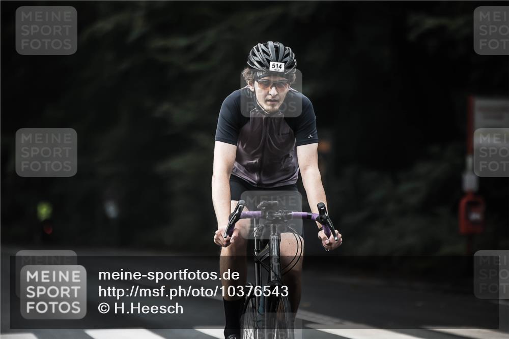 13.09.2026 - Stadtparktriathlon H.Heesch http://msf.ph/oto/10376543 13.09.2026 10:58:03 Radfahren 378, 488, 508, 514, 590, 595, 597 meine-sportfotos.de
