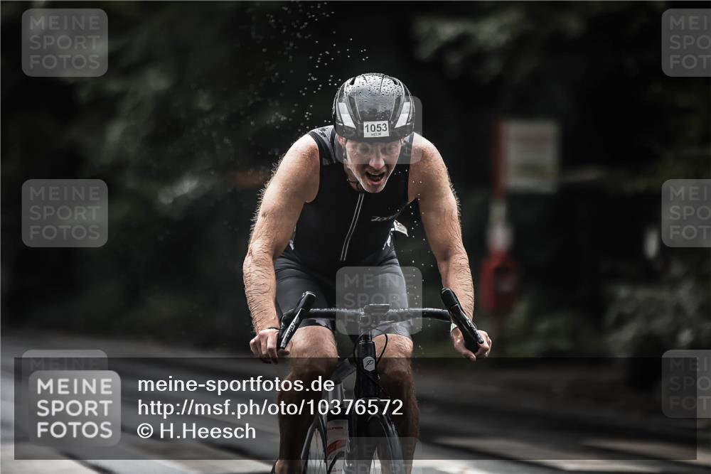 13.09.2026 - Stadtparktriathlon H.Heesch http://msf.ph/oto/10376572 13.09.2026 12:17:37 Radfahren 1016, 1043, 1053, 1124, 1141, 1150 meine-sportfotos.de