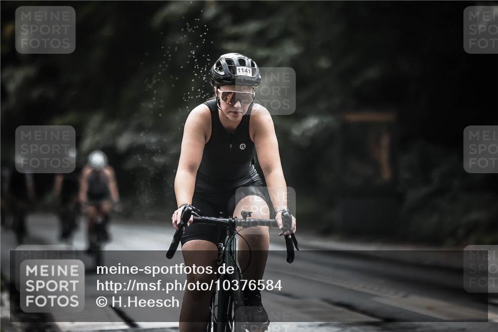 13.09.2026 - Stadtparktriathlon H.Heesch http://msf.ph/oto/10376584 13.09.2026 12:17:39 Radfahren 841, 1016, 1043, 1053, 1124, 1141 meine-sportfotos.de