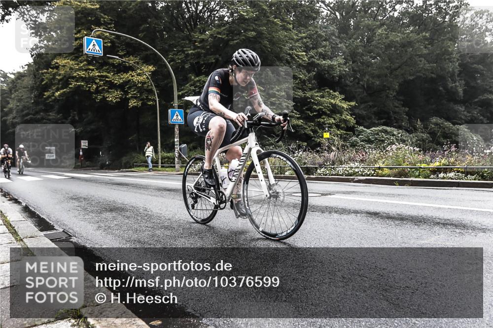 13.09.2026 - Stadtparktriathlon H.Heesch http://msf.ph/oto/10376599 13.09.2026 09:26:44 Radfahren 96, 181, 209 meine-sportfotos.de