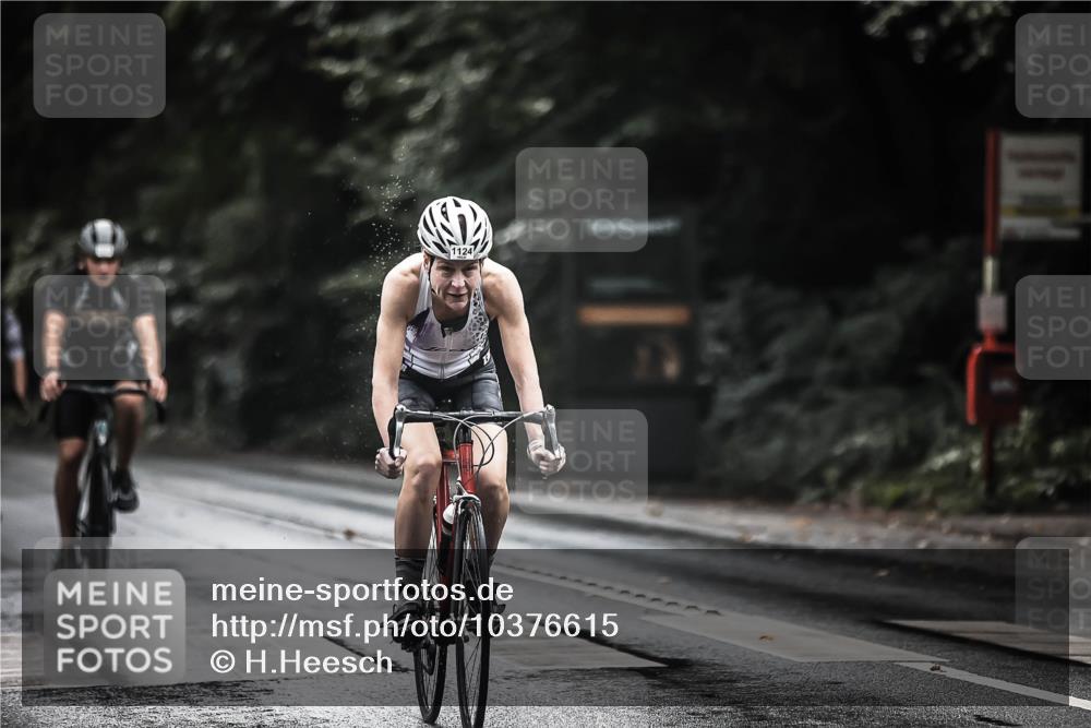 13.09.2026 - Stadtparktriathlon H.Heesch http://msf.ph/oto/10376615 13.09.2026 12:17:41 Radfahren 841, 1016, 1053, 1124, 1141 meine-sportfotos.de