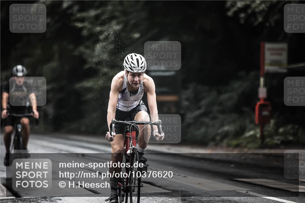 13.09.2026 - Stadtparktriathlon H.Heesch http://msf.ph/oto/10376620 13.09.2026 12:17:41 Radfahren 841, 1016, 1053, 1124, 1141 meine-sportfotos.de